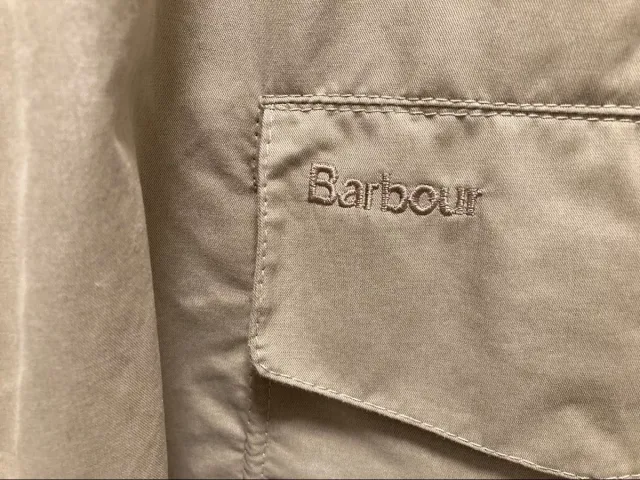 Chaqueta Barbour Beige Talla M. Solo está semana.