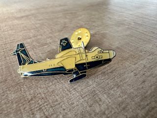 Pin avión aviación esmaltado