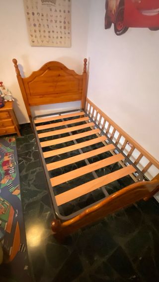 Cama infantil de madera