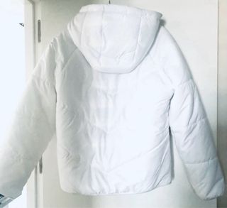 Nike chaqueta blanco-nuevo-precioso y cómodo-