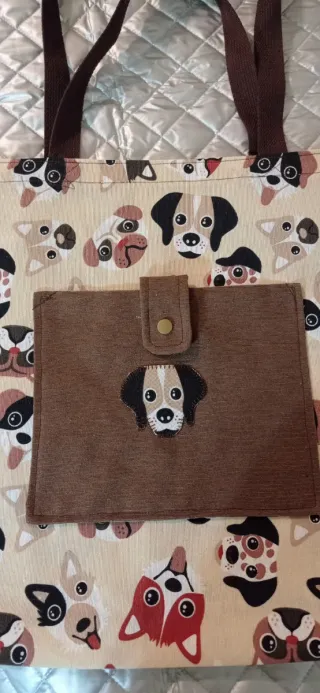 Bolso de mano con estampado de perros