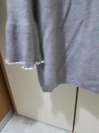 Maglia donna grigia con perle