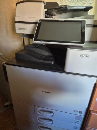 Impresora Ricoh MP C2004