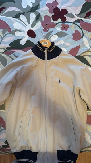 Chaqueta Polo Ralph Lauren Beige con coderas.