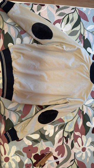 Chaqueta Polo Ralph Lauren Beige con coderas.