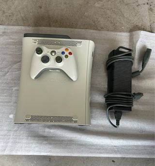 Xbox 360 bianca con controller