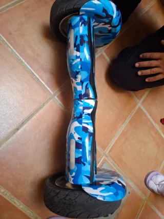 Patin electrico camuflaje azul
