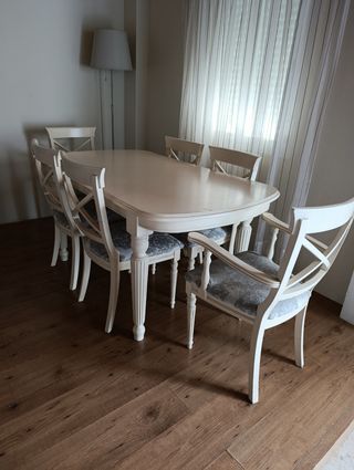Mesa comedor clásica con 6 sillas – madera maciza