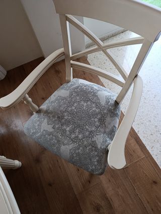 Mesa comedor clásica con 6 sillas – madera maciza