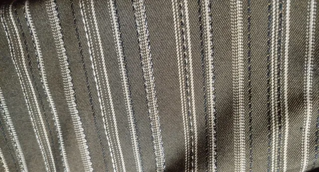 Tela de Sarga marrón y negra