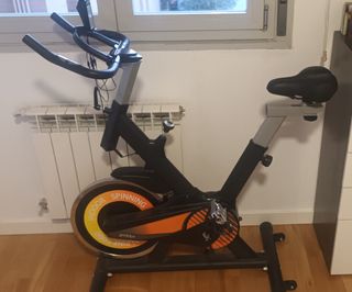 Bicicleta Estática Spinning Negra