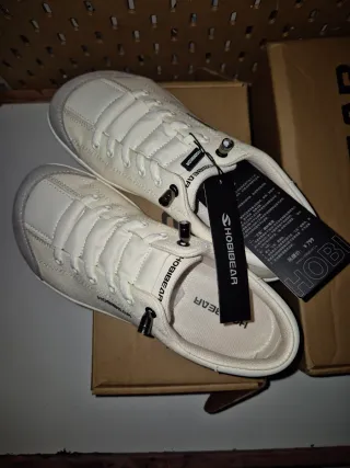 Zapatos HOBIBEAR casuales respetuosos (a estrenar)