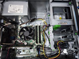 Torre HP i7 4770 8GB RAM 240GB SSD + Gráfica 2GB