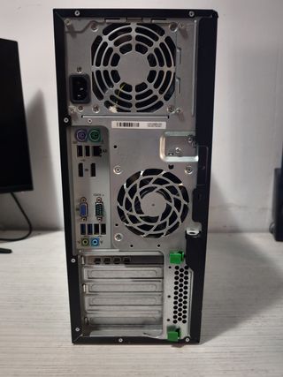 Torre HP i7 4770 8GB RAM 240GB SSD + Gráfica 2GB