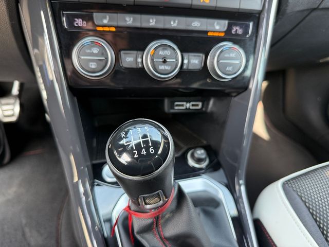 Volkswagen T-Roc 2019