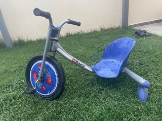 Triciclo Razor Azul y Gris