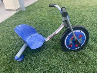 Triciclo Razor Azul y Gris