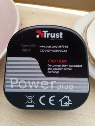 Adaptador Corriente Trust U.Europa/UK Nuevo.