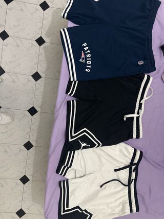 Lote 3 Pantalones Jordan y Patriots.