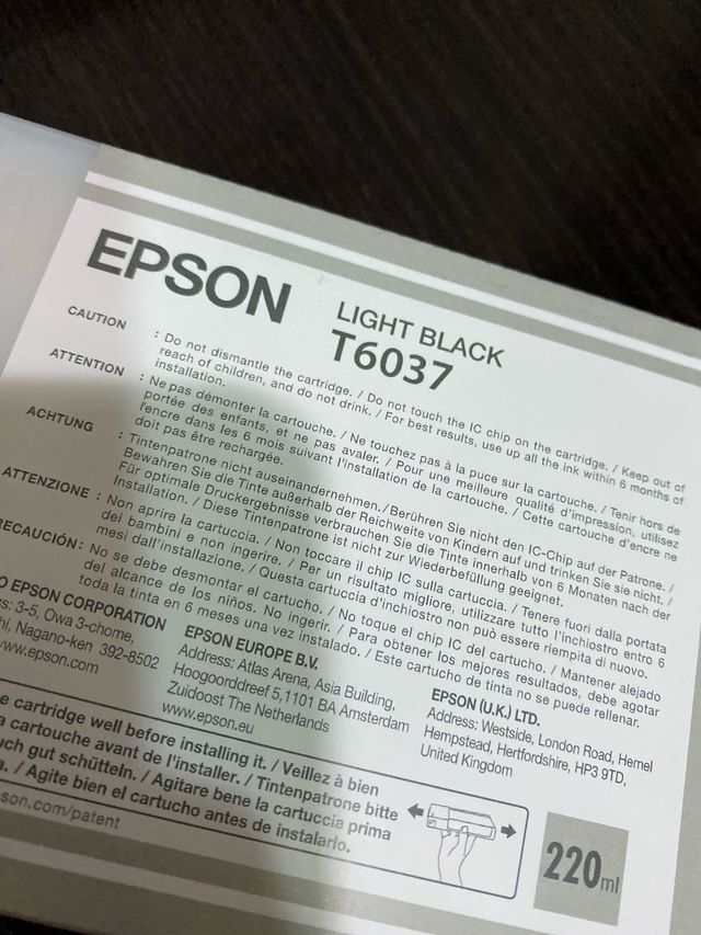 Lotto di 8 cartucce d'inchiostro Epson (non completamente piene)