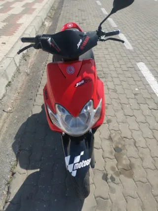 Moto jog rr en muy buen estado precio 1.000