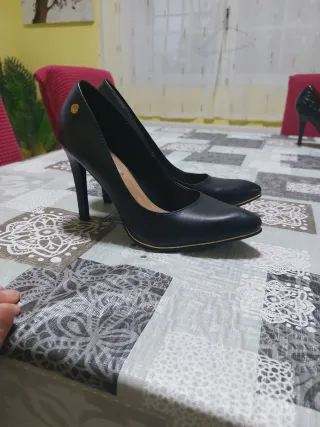 Zapatos de fiesta Xti negros