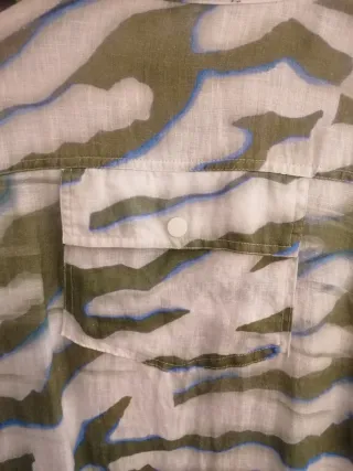 Camisa Parfois Estampada Verde y Blanca