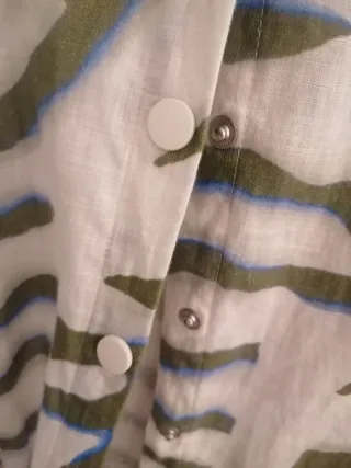 Camisa Parfois Estampada Verde y Blanca