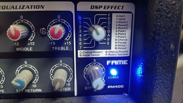 Mezclador Amplificado 150W 4 Canales DSP