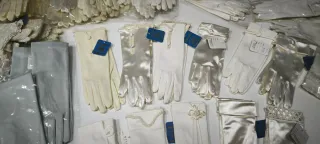Guantes de Novia/Comunión Sajonia Blancos