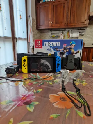 Nintendo Switch Fortnite Edizione Speciale