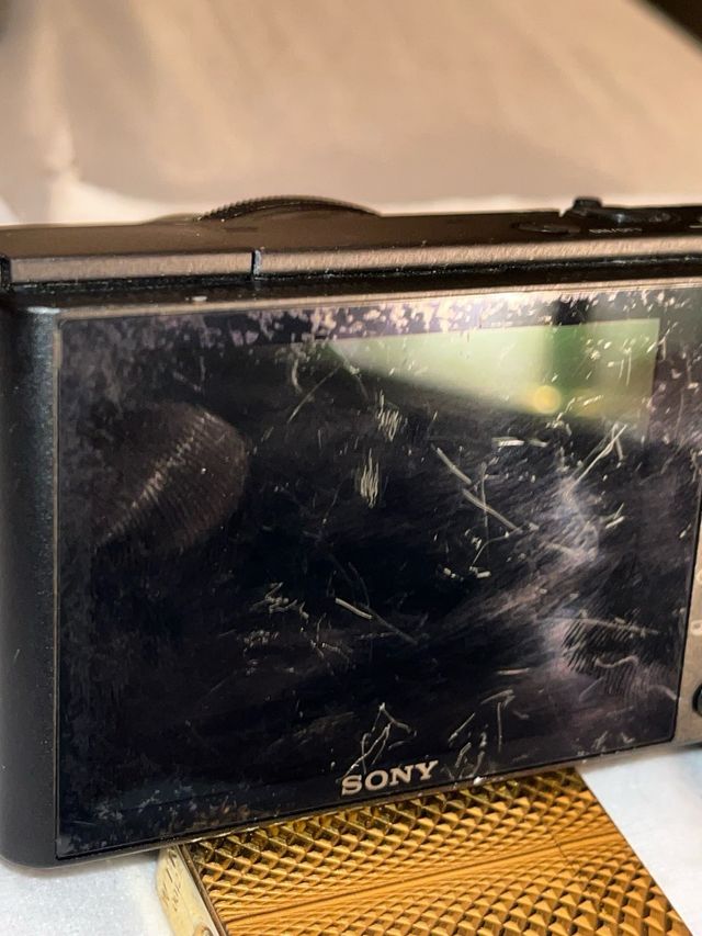 Cámara Sony Cyber-shot DSC-RX100 (usada)