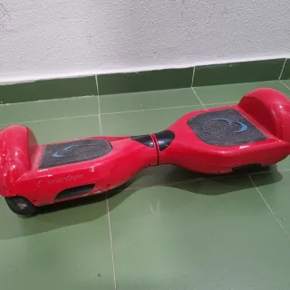 Hoverboard SmartGyro rojo y negro, con asiento 