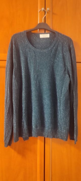 Jersey azul petróleo con brillo plateado, ámplio.