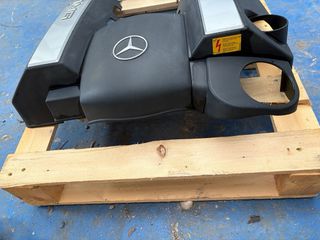 Tapa motor Mercedes ML55 AMG