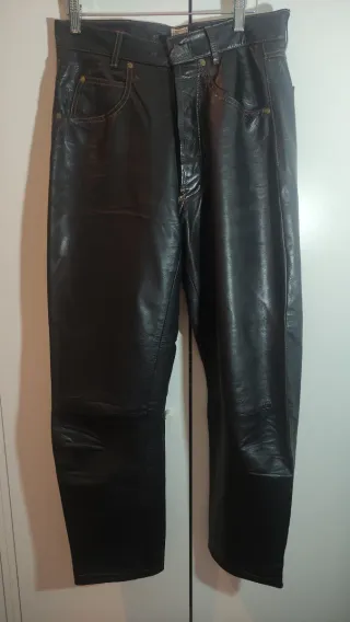Pantalones de cuero negros