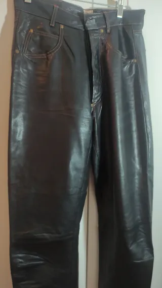 Pantalones de cuero negros