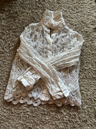 Blusa Zara encaje blanco