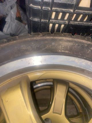 Llantas 18 doradas con garganta