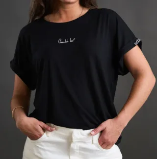 Camiseta básica Anabel color negro.