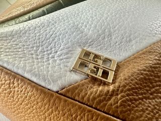 Bolso Gloria Ortiz, Nuevo