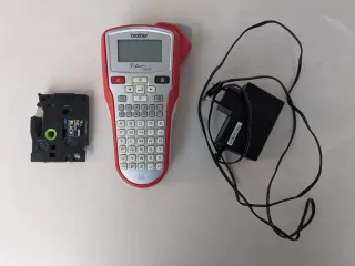Impresora de etiquetas Brother P-touch 1005