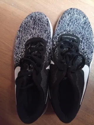 Zapatillas Nike Hombre Correr Negro/Blanco