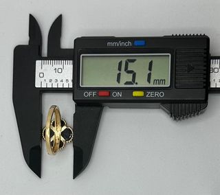 Anillo Trebol de oro de 18k, 3.47 g, T-23.