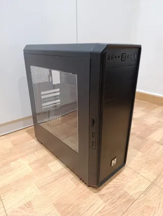 Caja Torre PC Negra