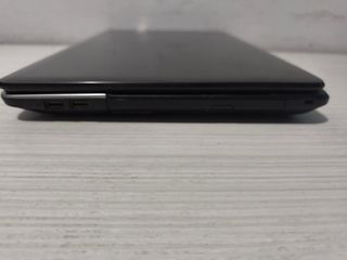 Portátil Acer i3 2.2GHz 8GB RAM 120GB SSD