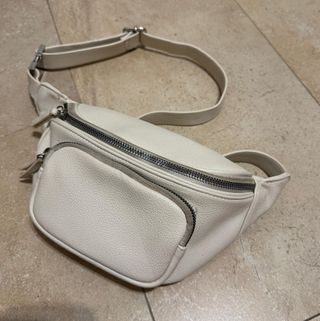 Riñonera Pull&Bear blanca