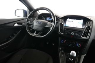 Ford Focus 1.0 EcoBoost ST-Line R&B