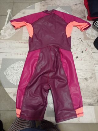 Neopreno niña corto