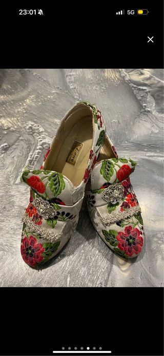 Traje de Fallera Adulta en perfecto estado 